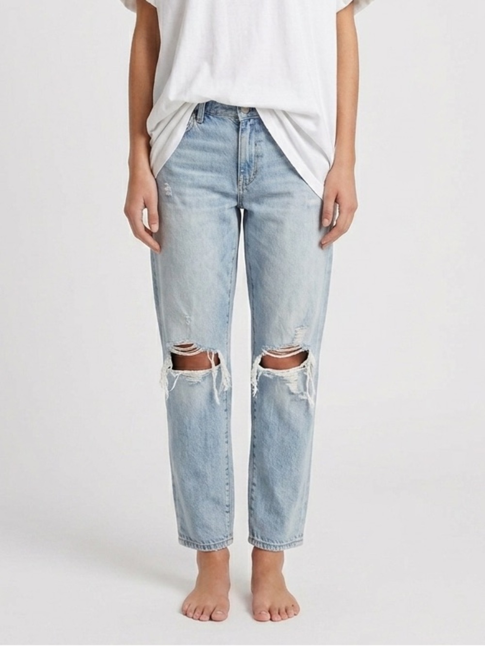 American Eagle Distressed Boy Jeans